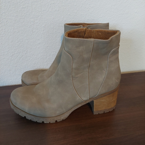 Kork-Ease Shoes - Korks By‎ Kork Ease Esmerelda Block Ankle Boots Size 11M